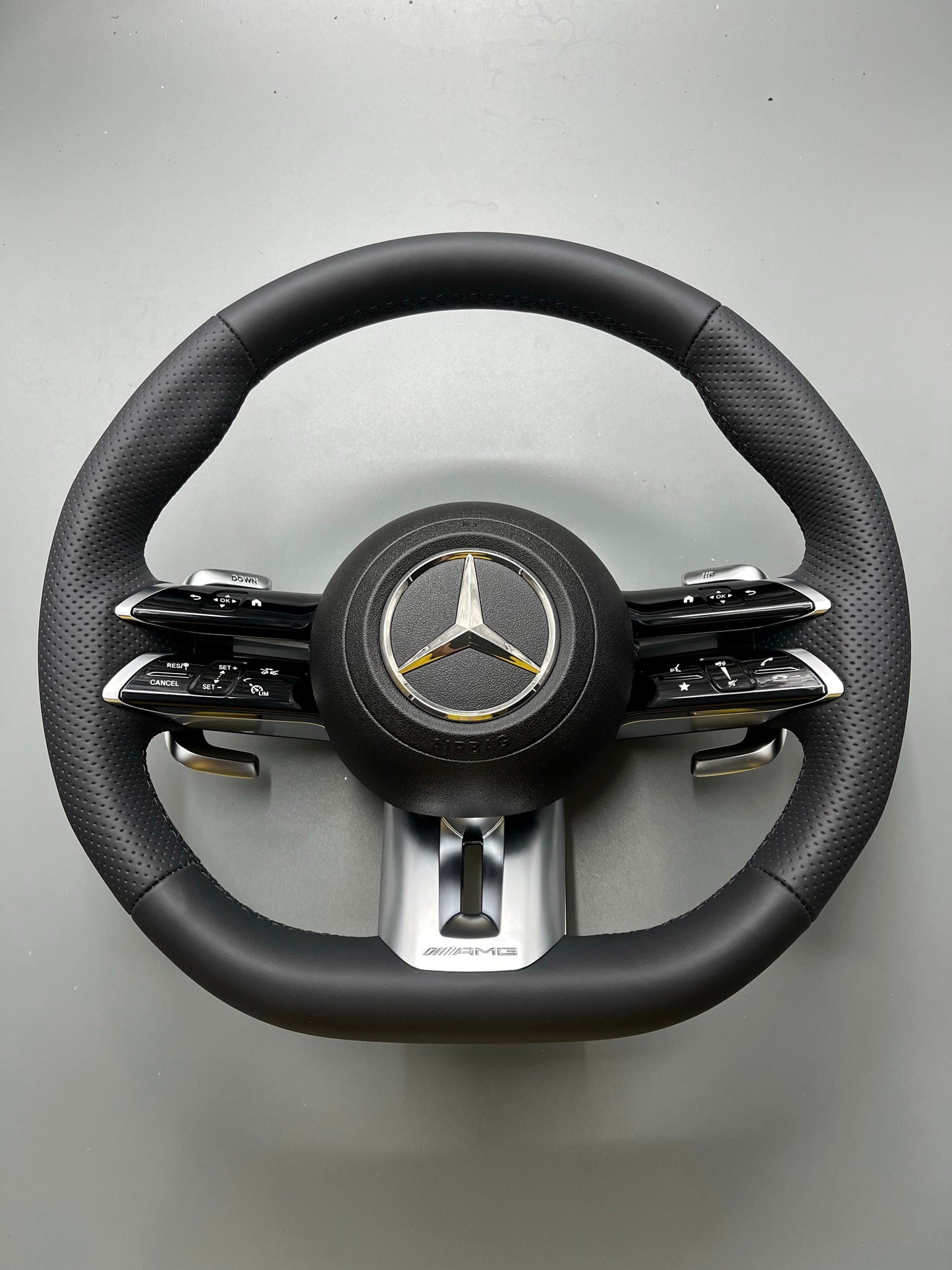 Mercedes AMG  Komplett Sportlenkrad Leder oder Alcantara 223 Modell